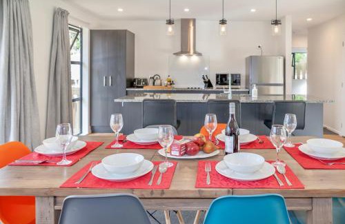 Hanmer Springs House | Lofty Quarters - Hamner Springs Holiday Home