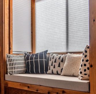 Truckee Apartment | Lofty Retreat, Condo in Northstar