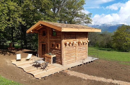 Saint-Paul-les-Monestier Cabin | Log Cabin-Exclusive-Ensuite with Shower-Mountain view-cabane en rondin