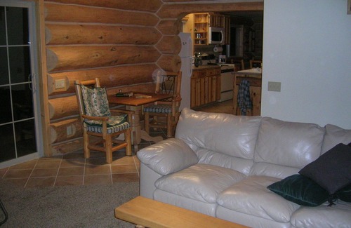 Riggins Cabin | Log cabin for salmon, fishing, hiking, cross-country skiing, 50 minutes to ski