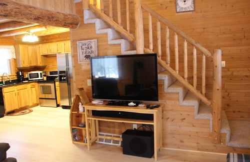 Indian River Cabin | Log Cabin home on the Sturgeon River in Indian River