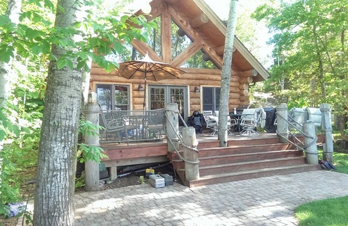 McGregor Cabin | Log Cabin living on beautiful Lake Minnewawa-call for LAST MINUTE AVAILABILITY