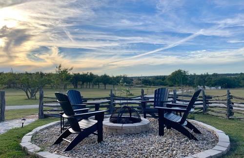 Fredericksburg Cabin | Log cabin located just 8 minutes from Main Street on Private Gated Ranch