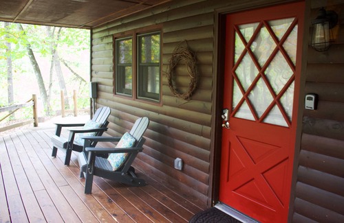 Berkeley Springs Cabin | Log Cabin on Sleepy Creek- Enjoy the Seclusion and Sounds of the Water