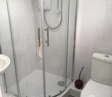 Paignton Apartment | Log cabin studio in Paignton