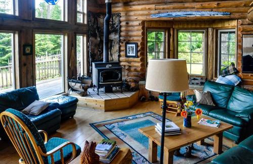 Lopez Island House | Log Home on Lopez-Spencer Spit