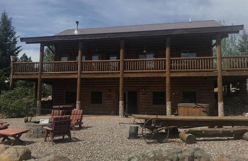 Lincoln House | Log Home on the Blackfoot River