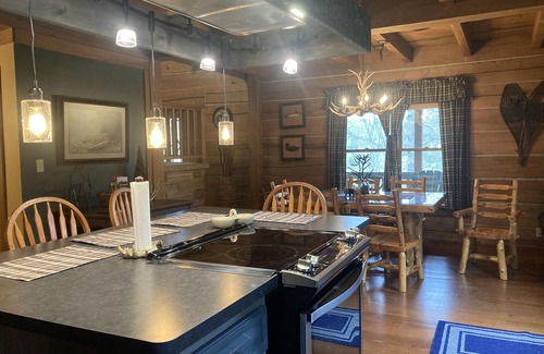 Park City Cabin | log home Only 10 min from Mammoth Cave Nat Park