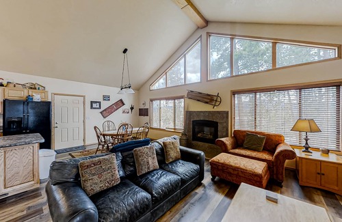 Winter Park Highlands House | Log Home with Mountain Views, Firepit & Gas Fireplace - Quick Drive to Skiing