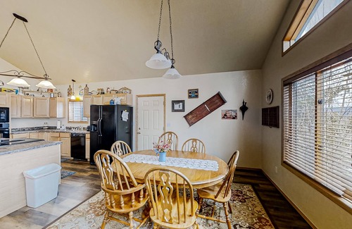 Winter Park Highlands House | Log Home with Mountain Views, Firepit & Gas Fireplace - Quick Drive to Skiing