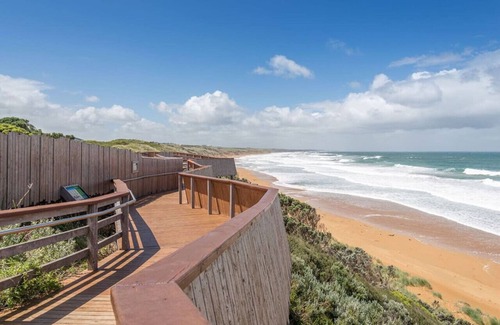 Warrnambool House | Logans Beach Whale Nursery Apartments - BeachHouse