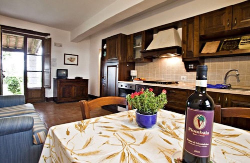 Ponte di Gabbiano Other | Loggetta: apartment in farmhouse with shared pool near Siena