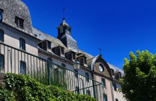 Saint-Flour Hotel | Logis Hôtel Ancien Grand Séminaire