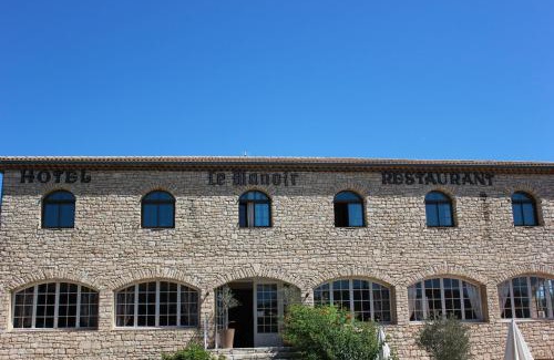 Apt Hotel | Logis Hôtel Le Manoir & Lounge