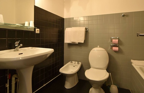 Faubourg Saint-Jacques Hotel | Logis Hôtel Saint Jacques