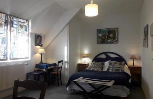 Meyssac Hotel | LogisHotels Le Relais du Quercy