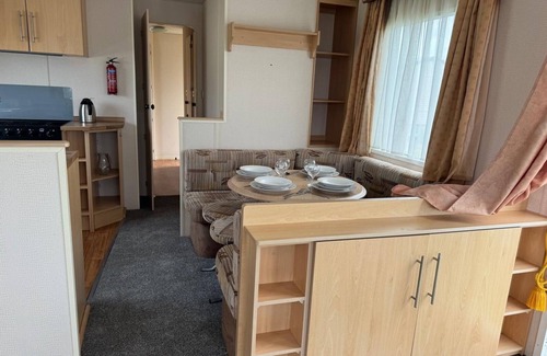 Leysdown-on-Sea House | London Elegant Holiday Home Kent