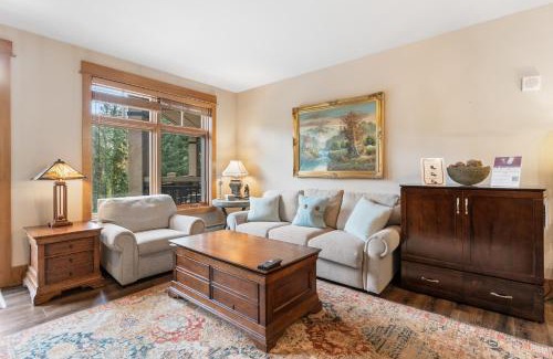 River Run Apartment | Lone Eagle 3017
