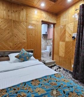 Harwan Hotel | Lone Palace