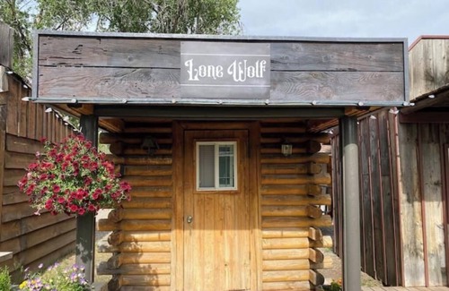 Idaho Falls Apartment | Lone Wolf Cabin At Mountain River Ranch