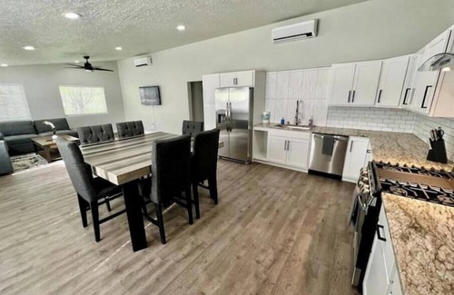 Nampa House | Lonestar Luxury Guesthouse