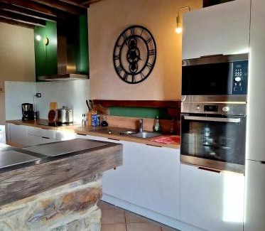 Servon-sur-Vilaine House | Longère avec jacuzzi et jardin à 10 min de Rennes