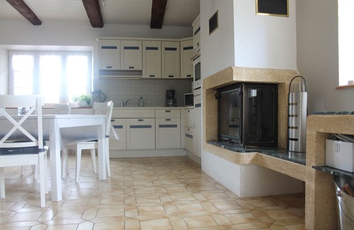 Pleboulle House | Longère Bretonne Dans un Écrin de Verdure