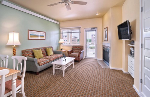 Long Beach Resort | Long Beach, Washington: 1 Bedroom Suite w/Direct Beach Access, Pools & More