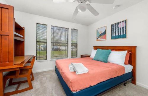 Bearss Plaza Apartment | Long Term Stays Allowed Pet Friendly & Pool