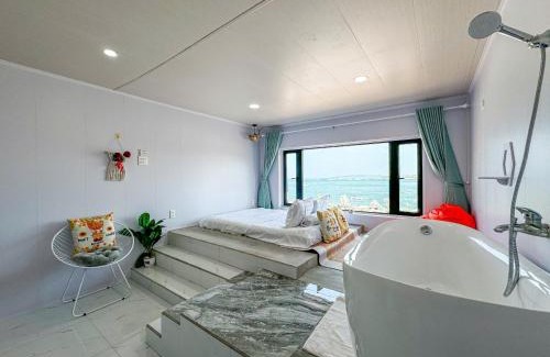 Phu Quy Hotel | Long Vĩ hotel - đảo Phú Quý