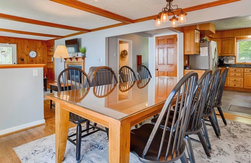 Seneca Falls Cottage | Long View on the Cove: Views! Views! Views!