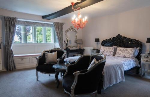 Shepton Mallet Bed & Breakfast | Longbridge House