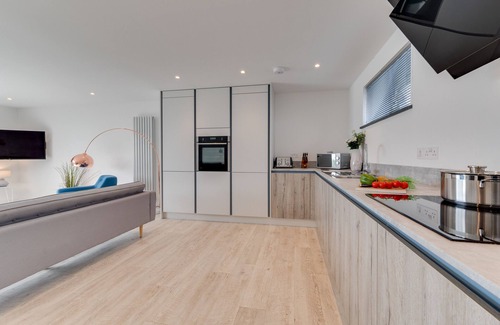 Porthleven House | Longitude 5° W - Three Bedroom House, Sleeps 6