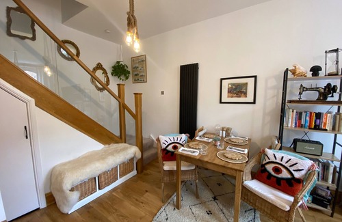 Tynemouth Cottage | Longsands Hideaway Cottage - Sleeps 4 - Parking