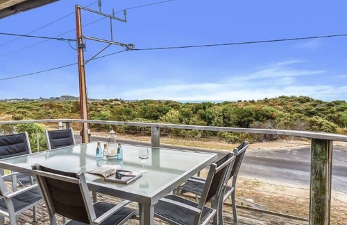 Waterhouse House | LONGUSTINE - WIFI - NO PETS