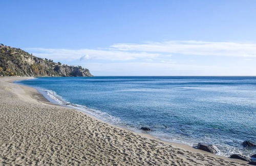 Montauro Apartment | Look forward to a beautiful sea view from the terrace of this vacation apartment.