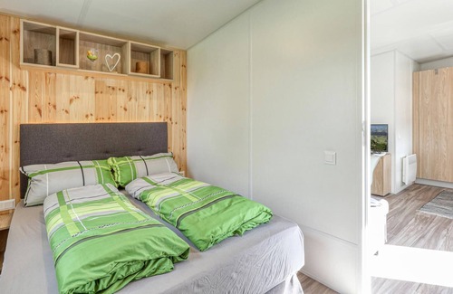 Wemding House | Look forward to a vacation close to numerous activities in the real Tiny House at Camping Park Wemdi