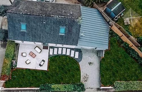 Corlay House | Look forward to a wonderful break in this cozy vacation home.