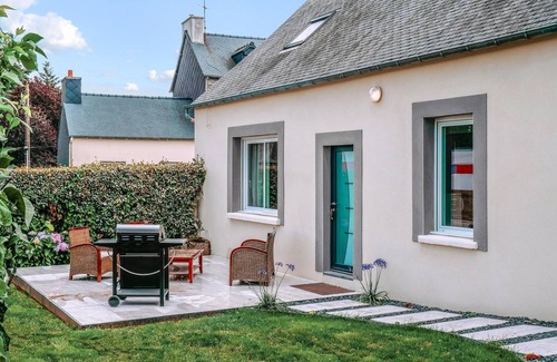 Corlay House | Look forward to a wonderful break in this cozy vacation home.