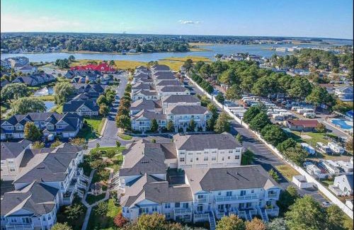 Ocean View House | Look no further - Bayfront amenties, Short drive to Ocean