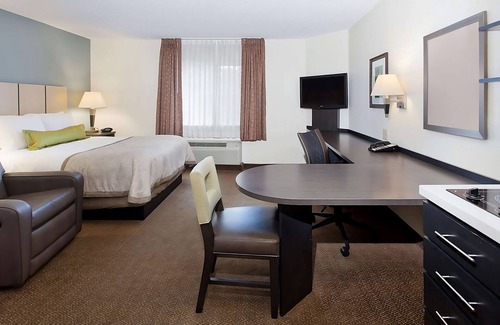 Mount Laurel Hotel | Look No More! Free Parking, Pets Allowed, Short Drive to Liberty Bell Center