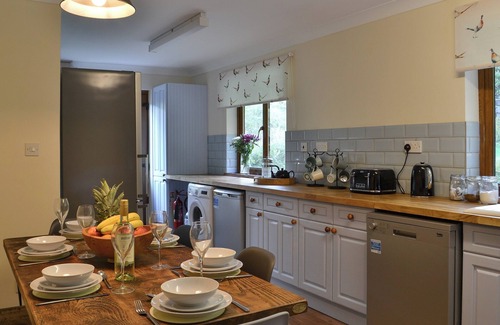Salen Cottage | Look out over the sparkling loch and watch the abundant wildlife.