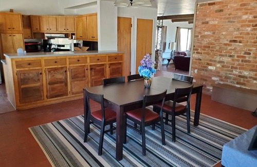 Dragoon House | Looking for a place beyond the ordinary in Arizona.