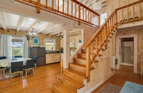 Menlo Cabin | Lookout Mountain Cabin on 47 Acres with Waterfalls & Trails