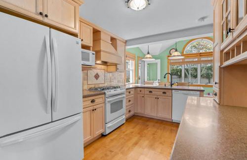 Falmouth Heights House | Lookout Point - 3 BDR Home Steps from Beach
