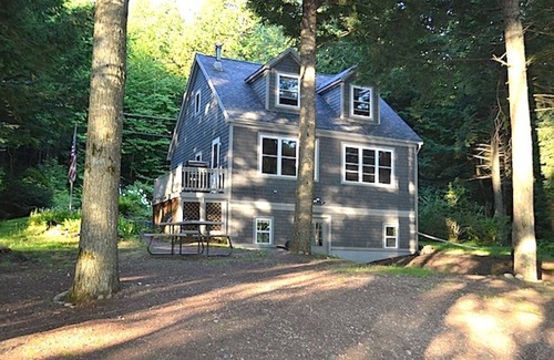 Cherryfield House | Loon Cove Cabin at Spring River Lake