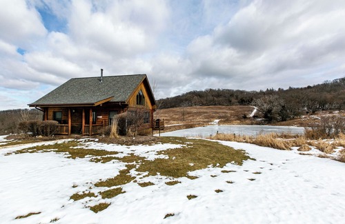 Dubuque Cabin | Lorelei Cabins Edelweiss