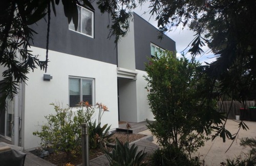 Mordialloc Apartment | Lorikeet Studio Apartment - 7 night minimum stay
