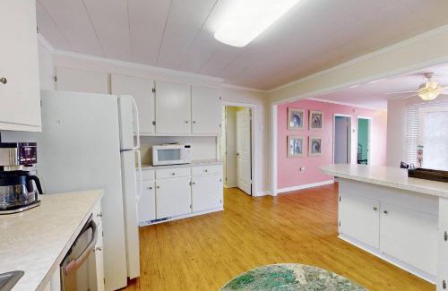 Kure Beach House | Lorraine's Beach Cottage