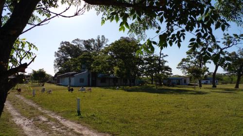 Ezeiza House | Los Arboles, casa completa a 5 minutos del Aeropuerto Ezeiza